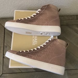 MICHAEL MICHAEL KORS Women's Edie Lace-Up High-Top Sneakers, size 9